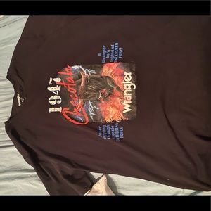 Black wrangler tshirt